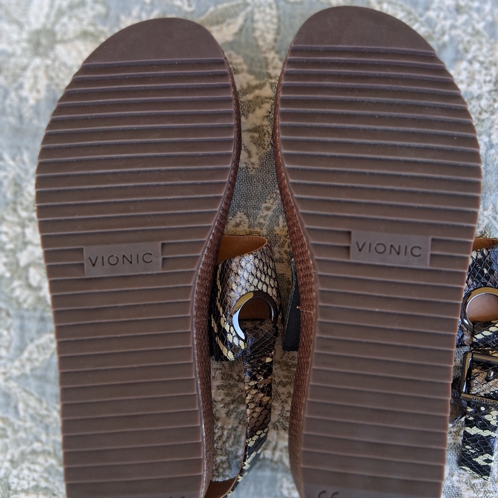Vionic Louis Snakeskin Platform Slingback Sandals Sz 10 | Comfort Ortho Wedge - Picture 10 of 15